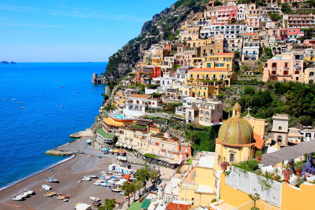 Colourful houses cascading down the cliffs of Positano on the Amalfi Coast, Italy